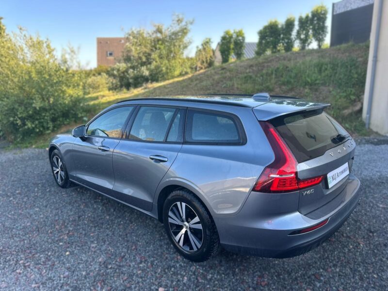 Volvo V60 D3 150CH AdBlue Momentum - NLJ Automobiles - Vente vehicules occasion dans la Manche et en Normandie