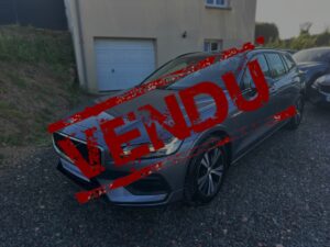 Volvo V60 D3 150CH AdBlue Momentum - NLJ Automobiles - Vente vehicules occasion dans la Manche et en Normandie