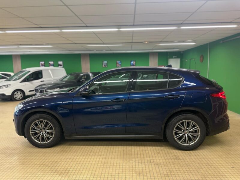 Alfa Romeo Stelvio 2.2 Diesel 160ch Super AT8 MY21 - NLJ Automobiles - Vente vehicules occasion dans la Manche et en Normandie