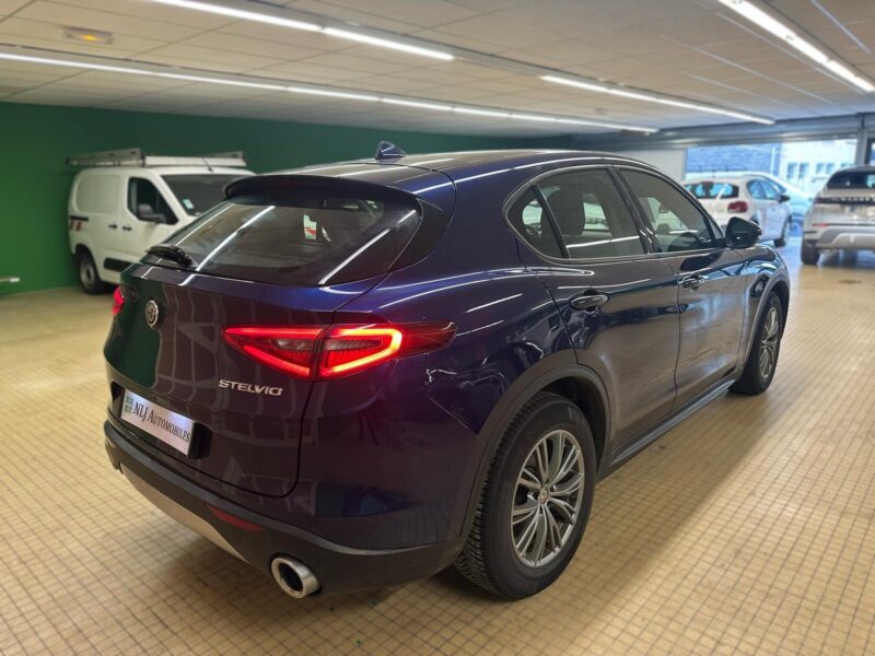 Alfa Romeo Stelvio 2.2 Diesel 160ch Super AT8 MY21 - NLJ Automobiles - Vente vehicules occasion dans la Manche et en Normandie