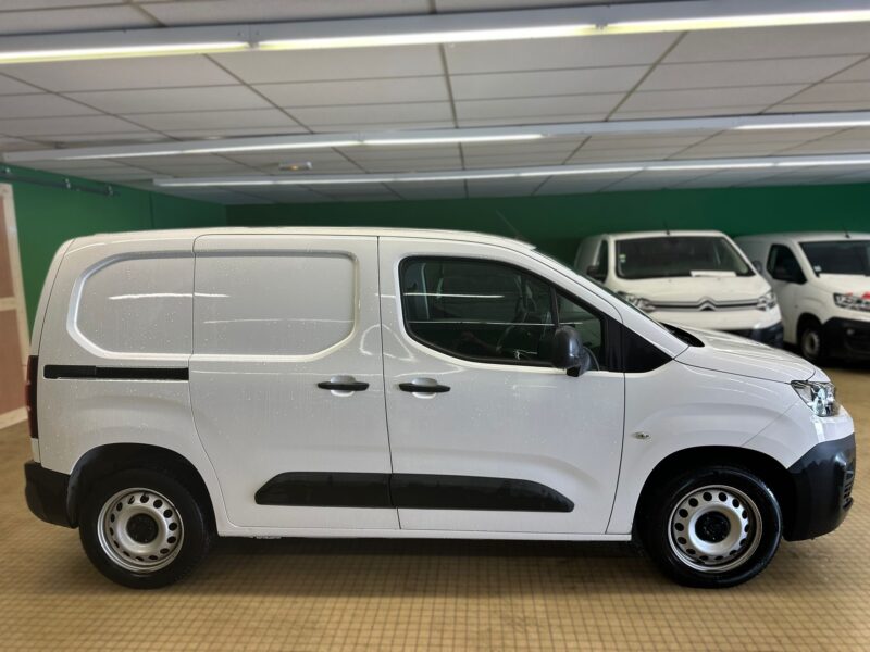 Citroen Berlingo M 1000kg BlueHDi 100 Driver - NLJ Automobiles - Vente vehicules occasion dans la Manche et en Normandie