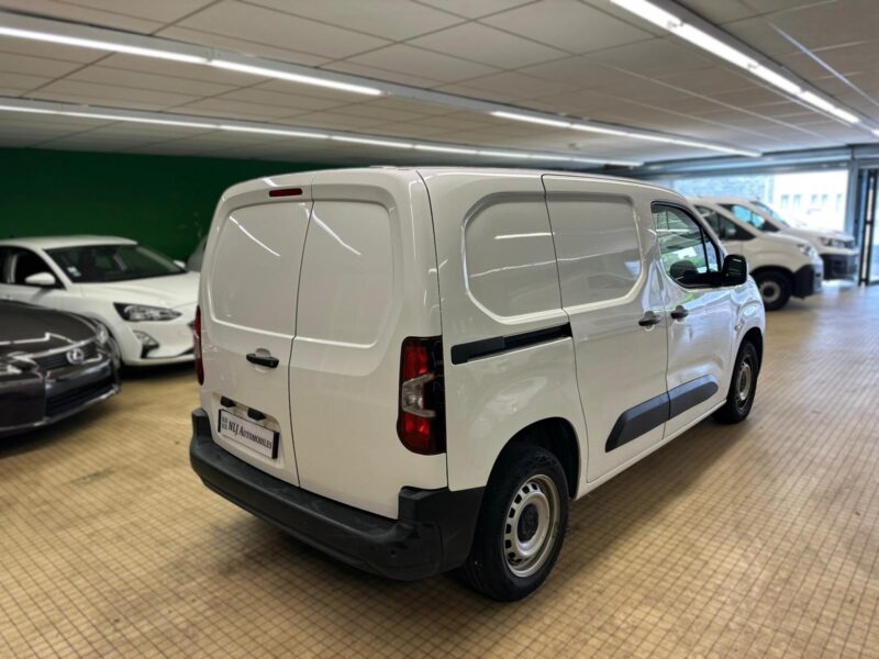 Peugeot Partner Standard 650kg BlueHDi 75ch Premium - NLJ Automobiles - Vente vehicules occasion dans la Manche et en Normandie