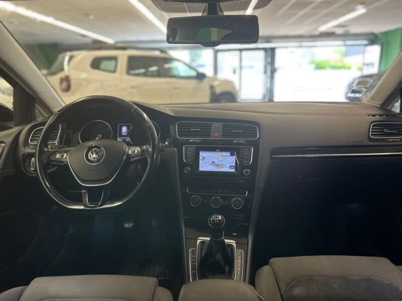 Volkswagen Golf VII 1.6 TDI 105ch Bluemotion FAP Confortline Business - NLJ Automobiles - Vente vehicules occasion dans la Manche et en Normandie