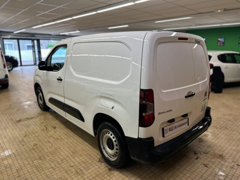 Citroen Berlingo M 1000kg BlueHDi 75 Club - NLJ Automobiles - Vente vehicules occasion dans la Manche et en Normandie