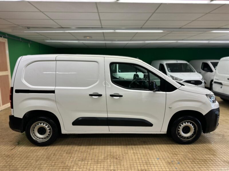 Citroen Berlingo M 1000kg BlueHDi 75 Club - NLJ Automobiles - Vente vehicules occasion dans la Manche et en Normandie