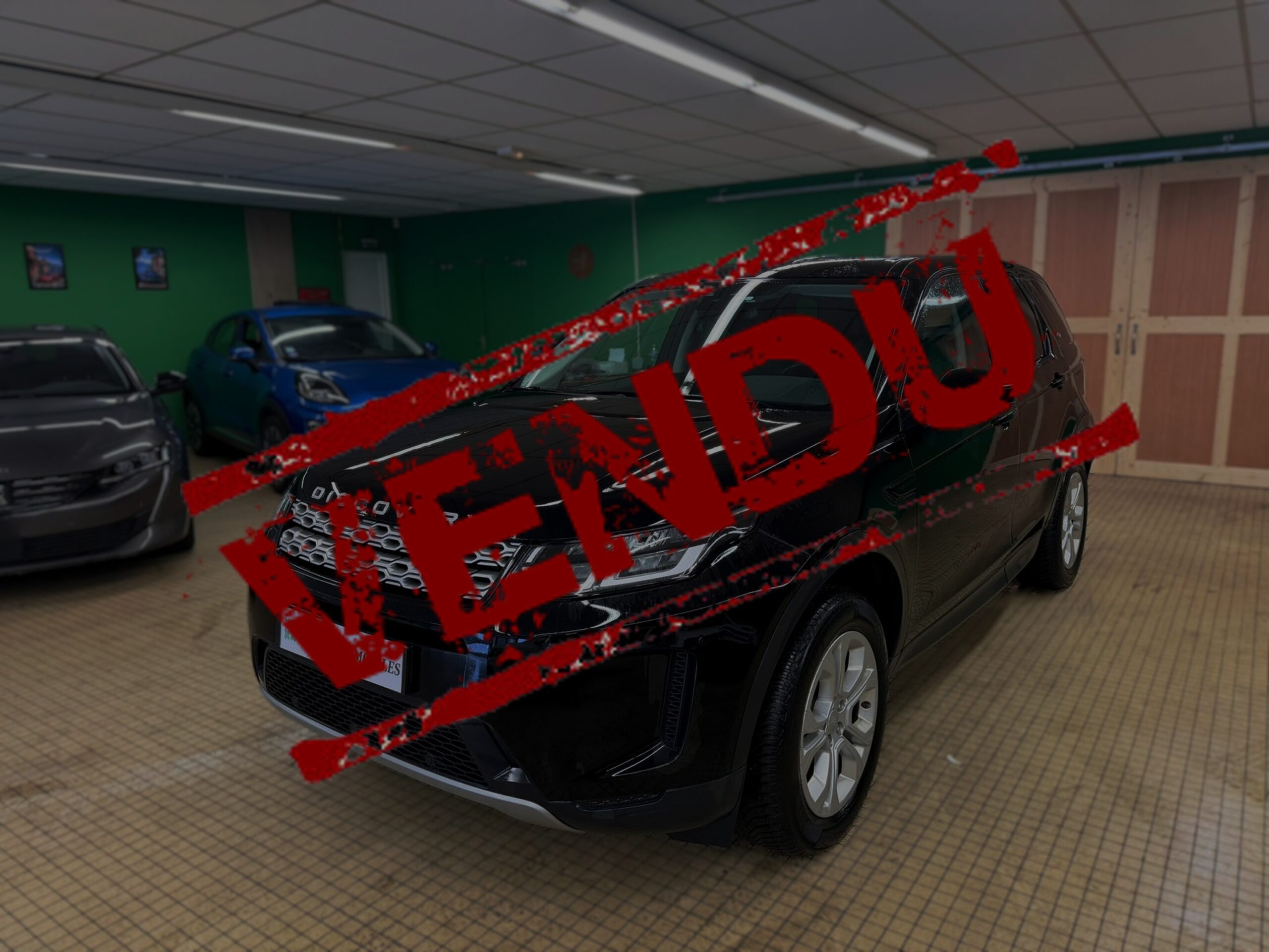 LAND ROVER Discovery Sport P300e AWD BVA Mark VI NLJ Automobiles, spécialiste véhicules d'occasion dans la Manche et en Normandie