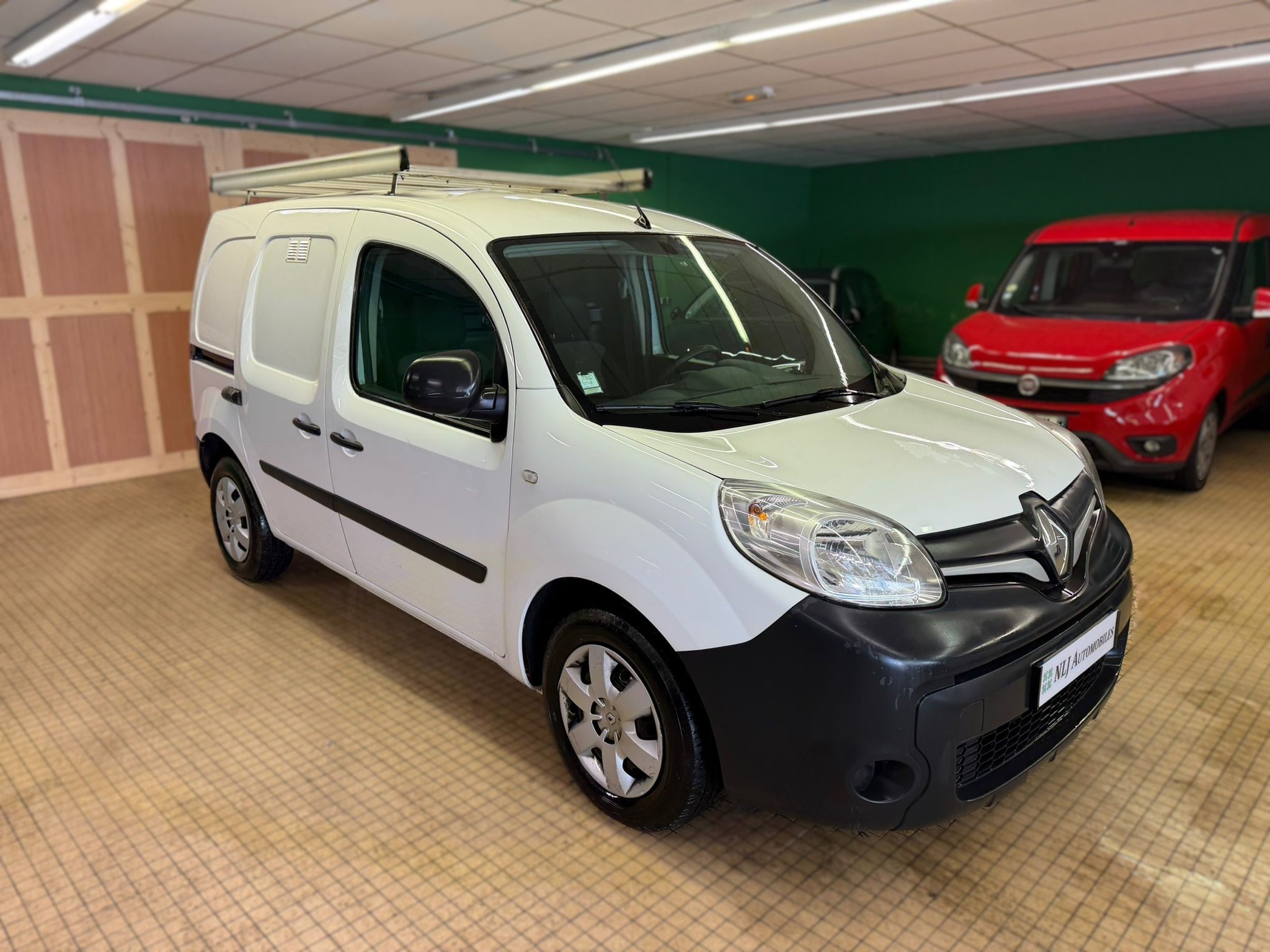 RENAULT Kangoo II Express 1.5 Blue DCi 80ch Grand Confort - NLJ Automobiles, spécialiste véhicules d'occasion dans la Manche et en Normandie
