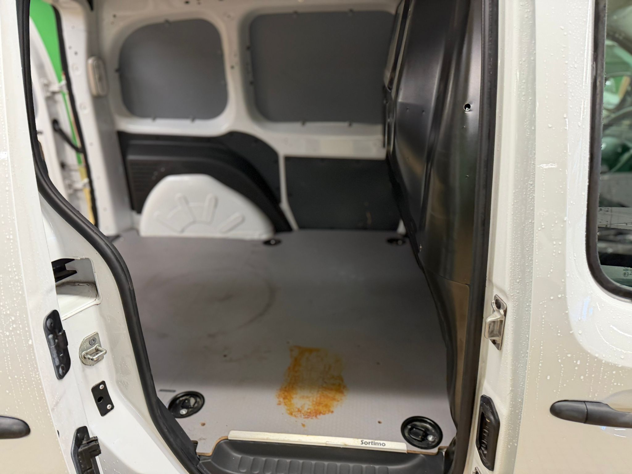 RENAULT Kangoo II Express 1.5 DCi 75ch Grand Confort - NLJ Automobiles, spécialiste véhicules d'occasion dans la Manche et en Normandie