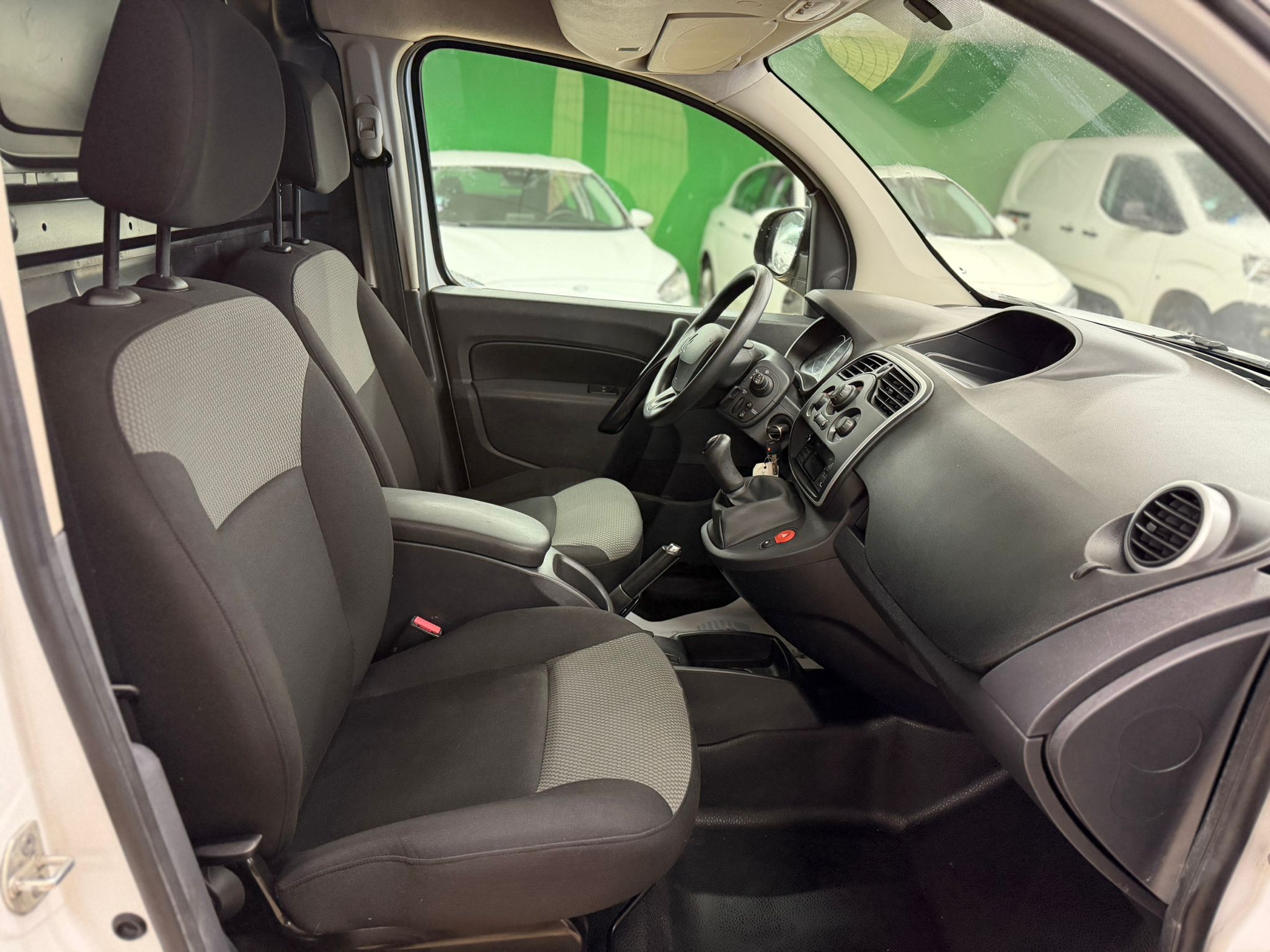 RENAULT Kangoo II Express 1.5 DCi 75ch Grand Confort - NLJ Automobiles, spécialiste véhicules d'occasion dans la Manche et en Normandie