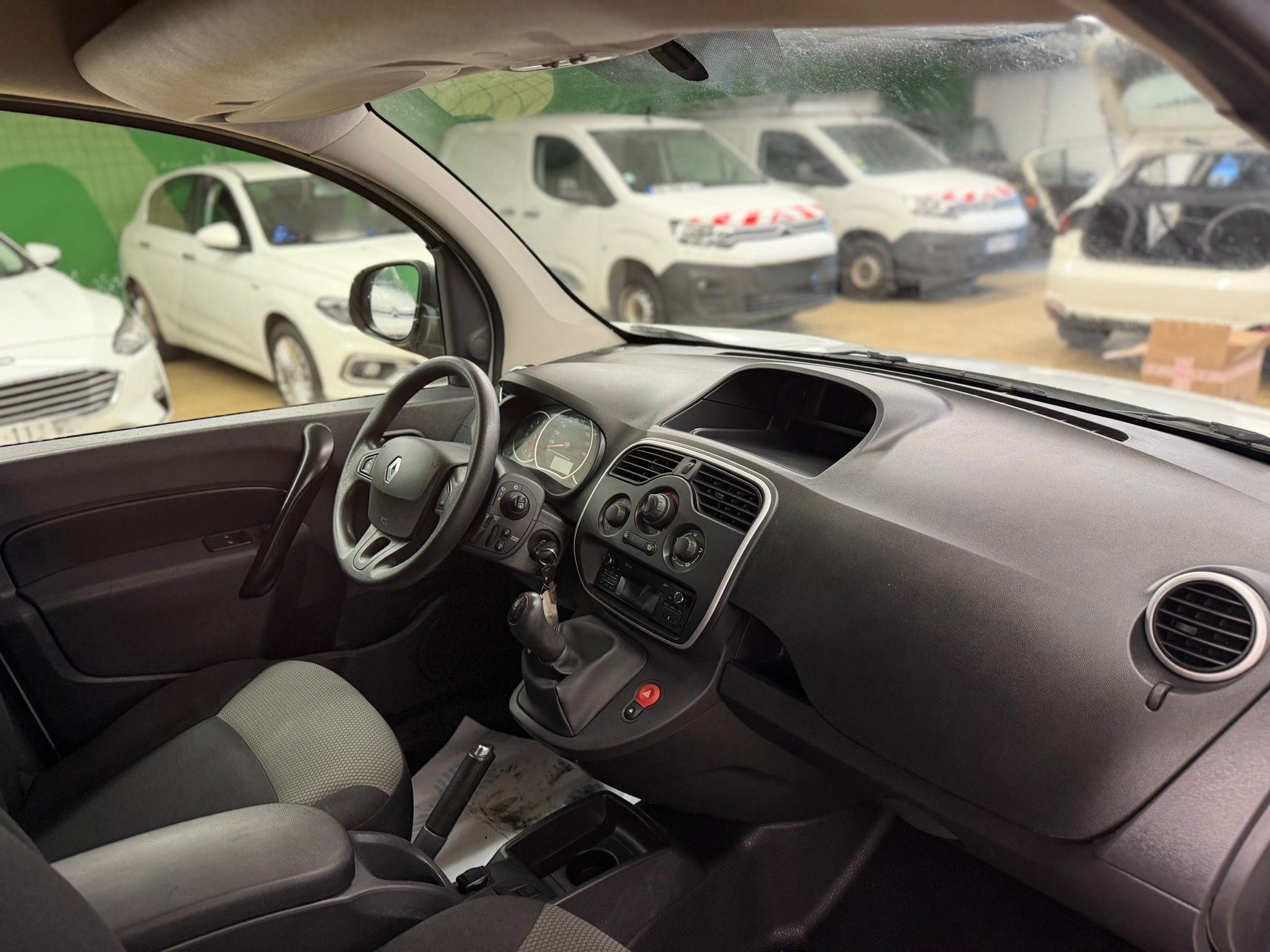 RENAULT Kangoo II Express 1.5 DCi 75ch Grand Confort - NLJ Automobiles, spécialiste véhicules d'occasion dans la Manche et en Normandie