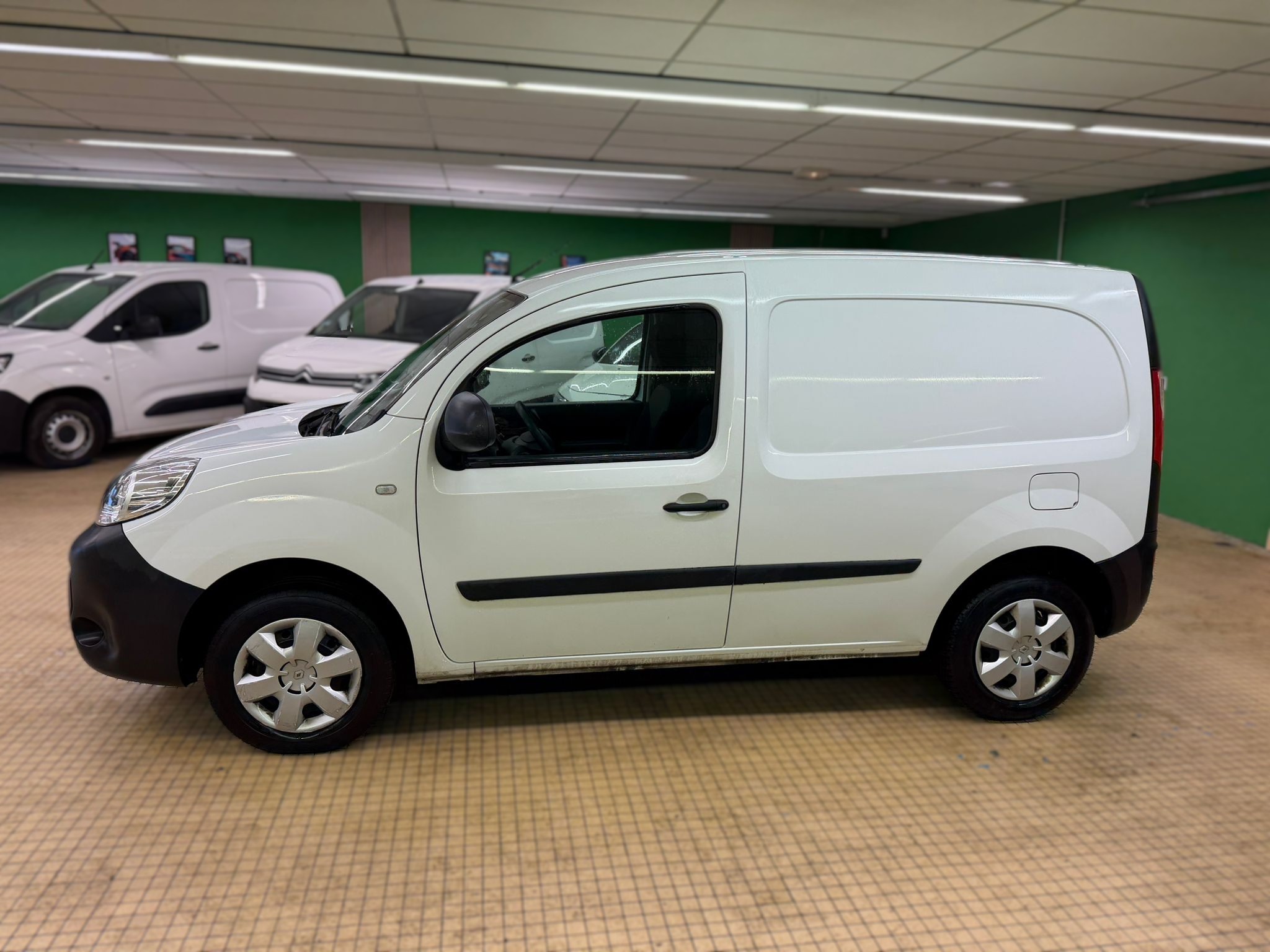 RENAULT Kangoo II Express 1.5 DCi 75ch Grand Confort - NLJ Automobiles, spécialiste véhicules d'occasion dans la Manche et en Normandie