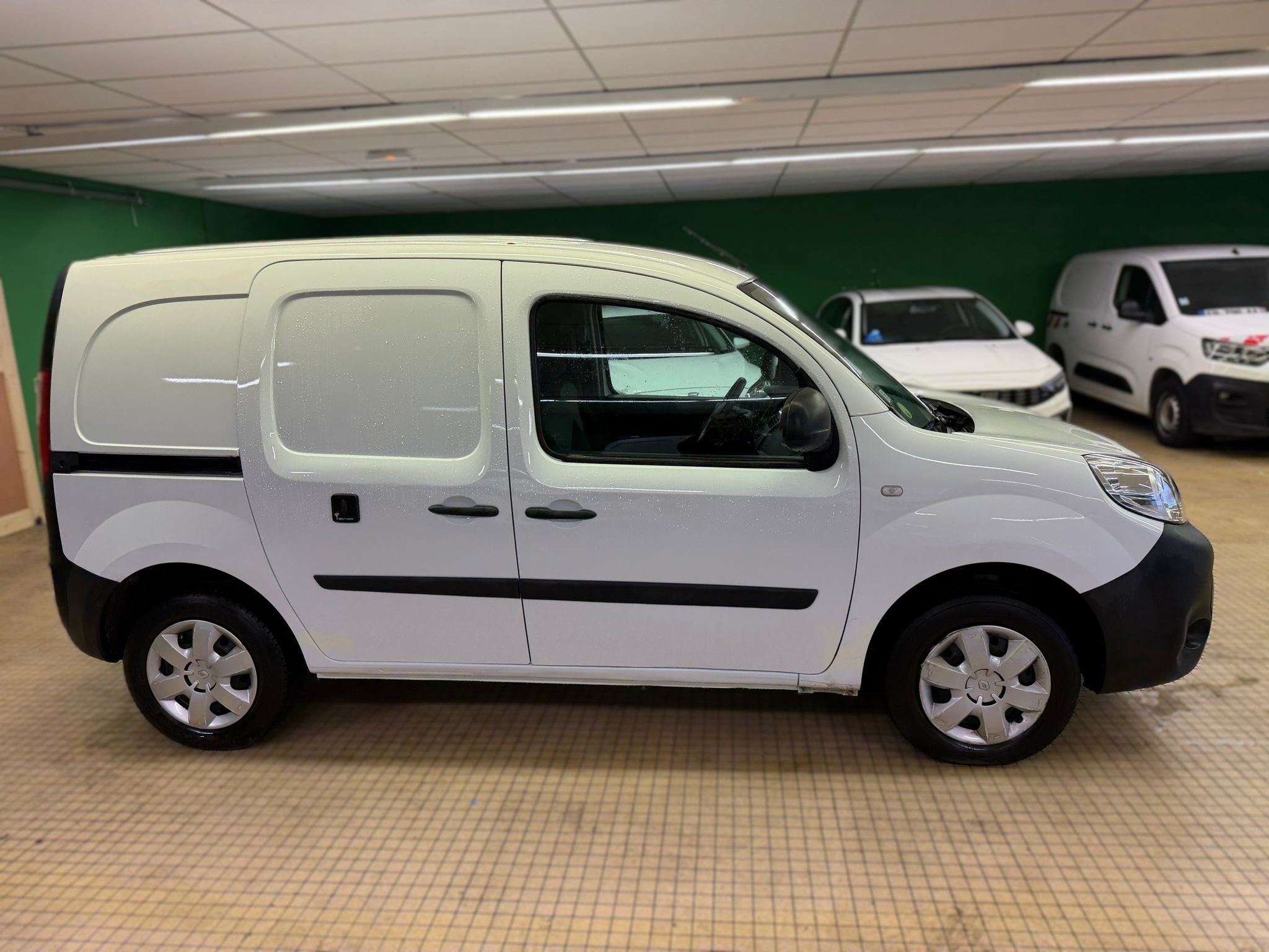 RENAULT Kangoo II Express 1.5 DCi 75ch Grand Confort - NLJ Automobiles, spécialiste véhicules d'occasion dans la Manche et en Normandie