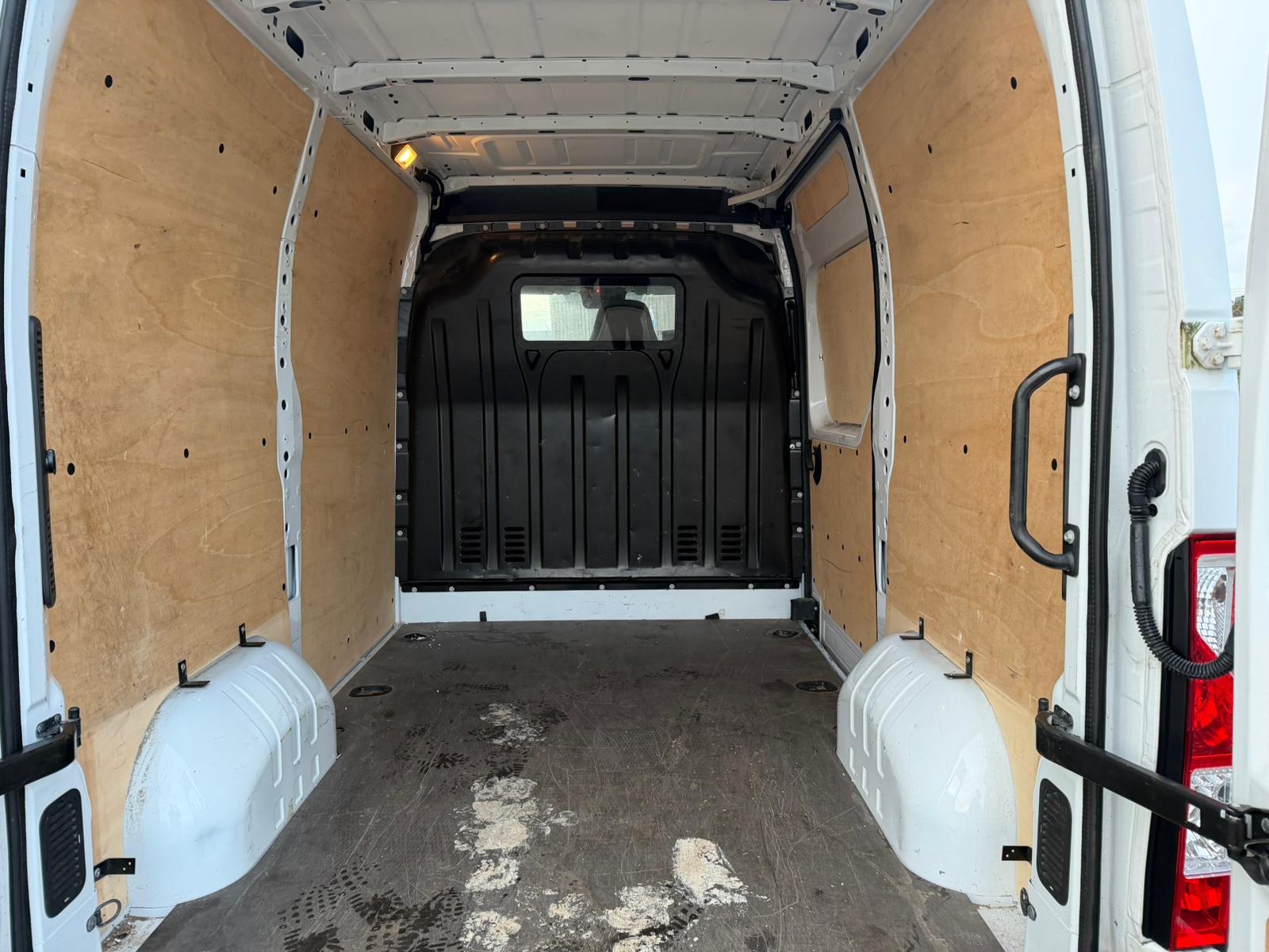 RENAULT Master III Fg F3300 L1H2 2.3 Blue DCi 135ch Grand Confort Euro6 - NLJ Automobiles, spécialiste véhicules d'occasion dans la Manche et en Normandie