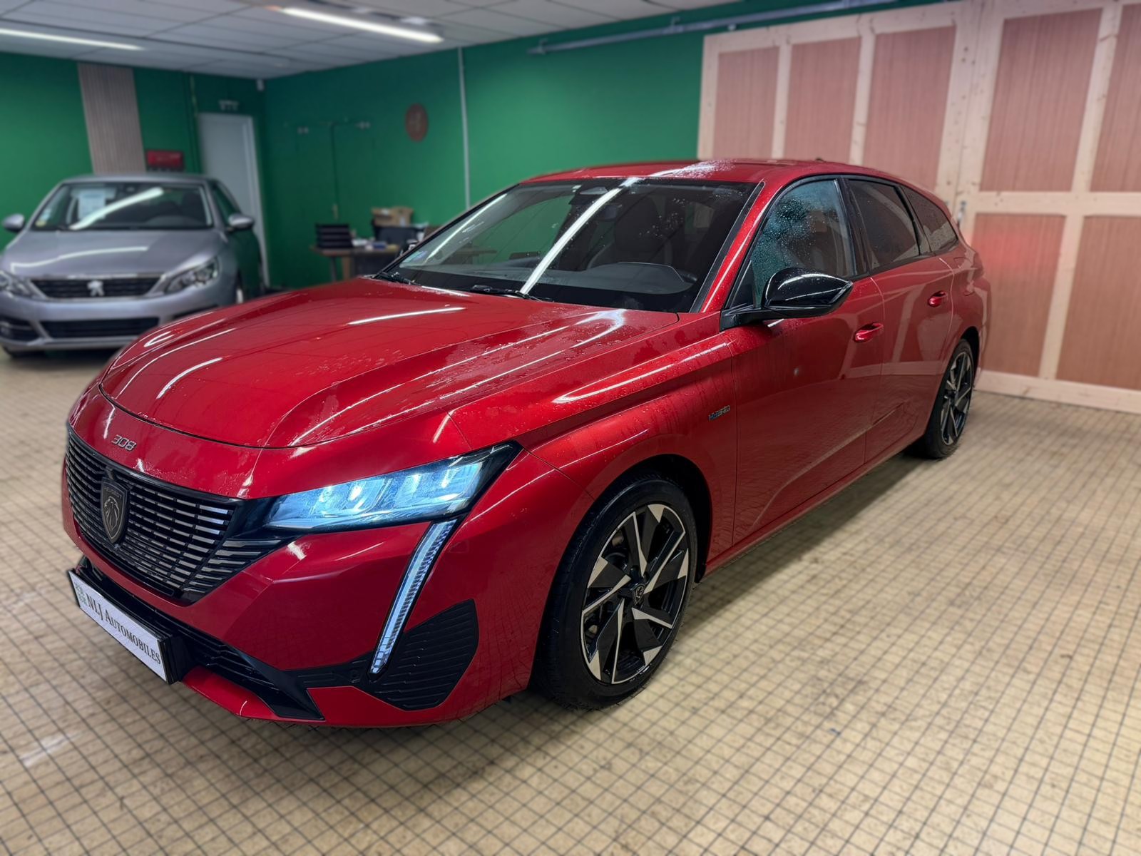 PEUGEOT 308 SW pHEV 180ch Allure Pack e-EAT8 - NLJ Automobiles, spécialiste véhicules d'occasion dans la Manche et en Normandie
