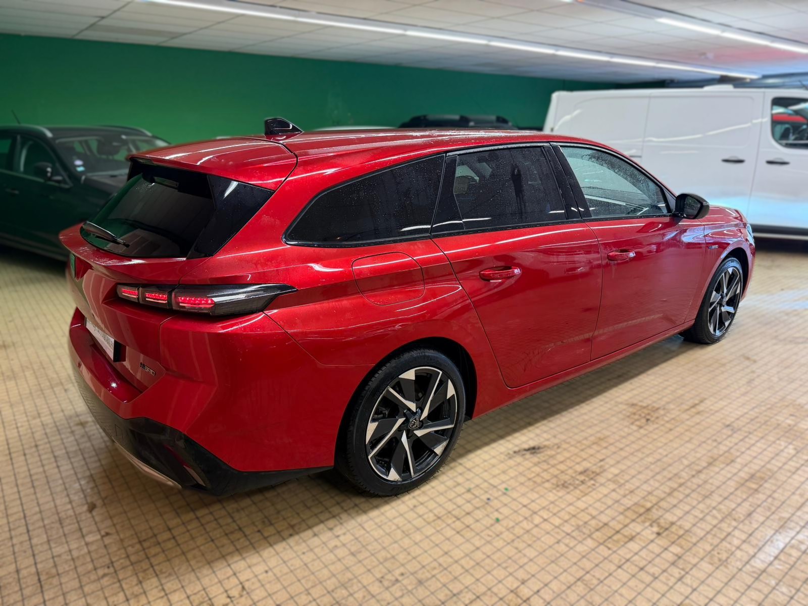 PEUGEOT 308 SW pHEV 180ch Allure Pack e-EAT8 - NLJ Automobiles, spécialiste véhicules d'occasion dans la Manche et en Normandie