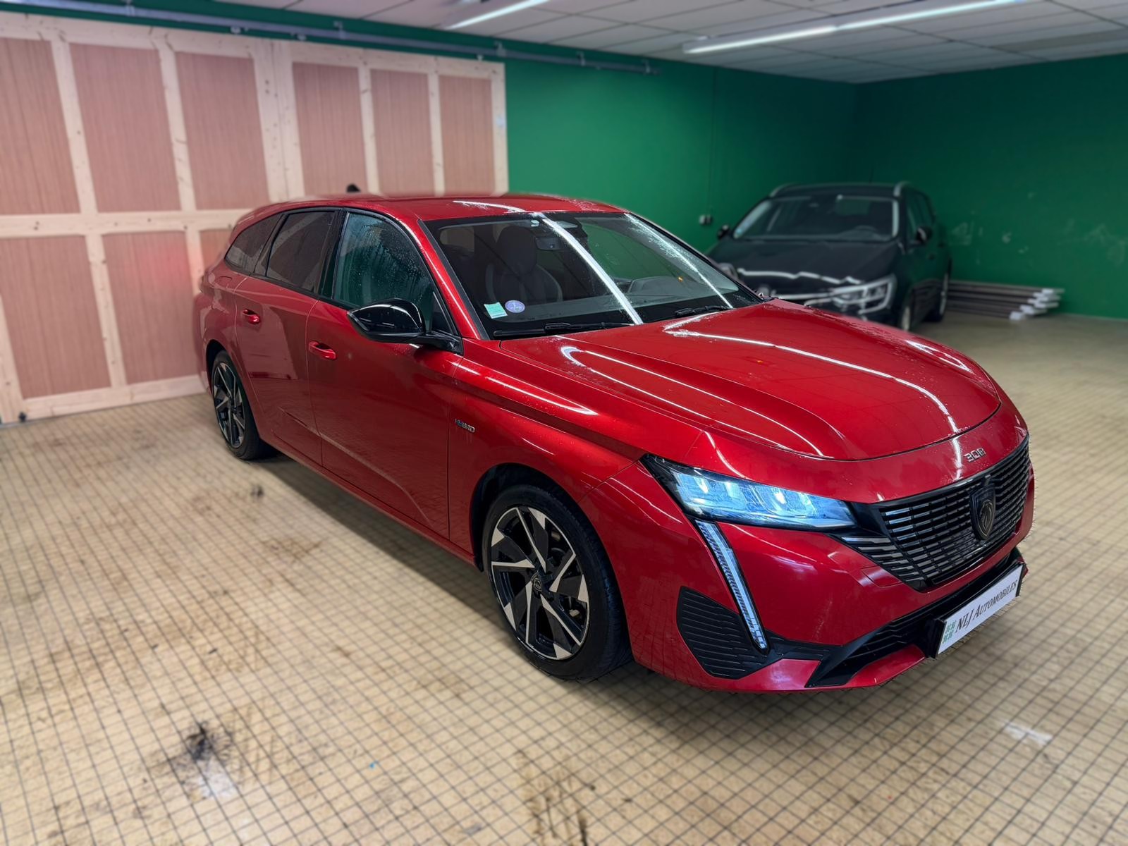 PEUGEOT 308 SW pHEV 180ch Allure Pack e-EAT8 - NLJ Automobiles, spécialiste véhicules d'occasion dans la Manche et en Normandie